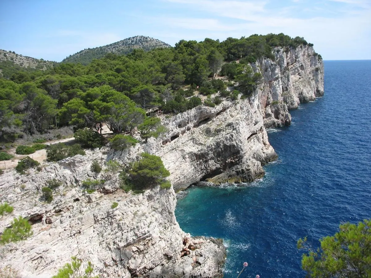 Robinson House With Sea View, Terrace Villa Tkon Croatia