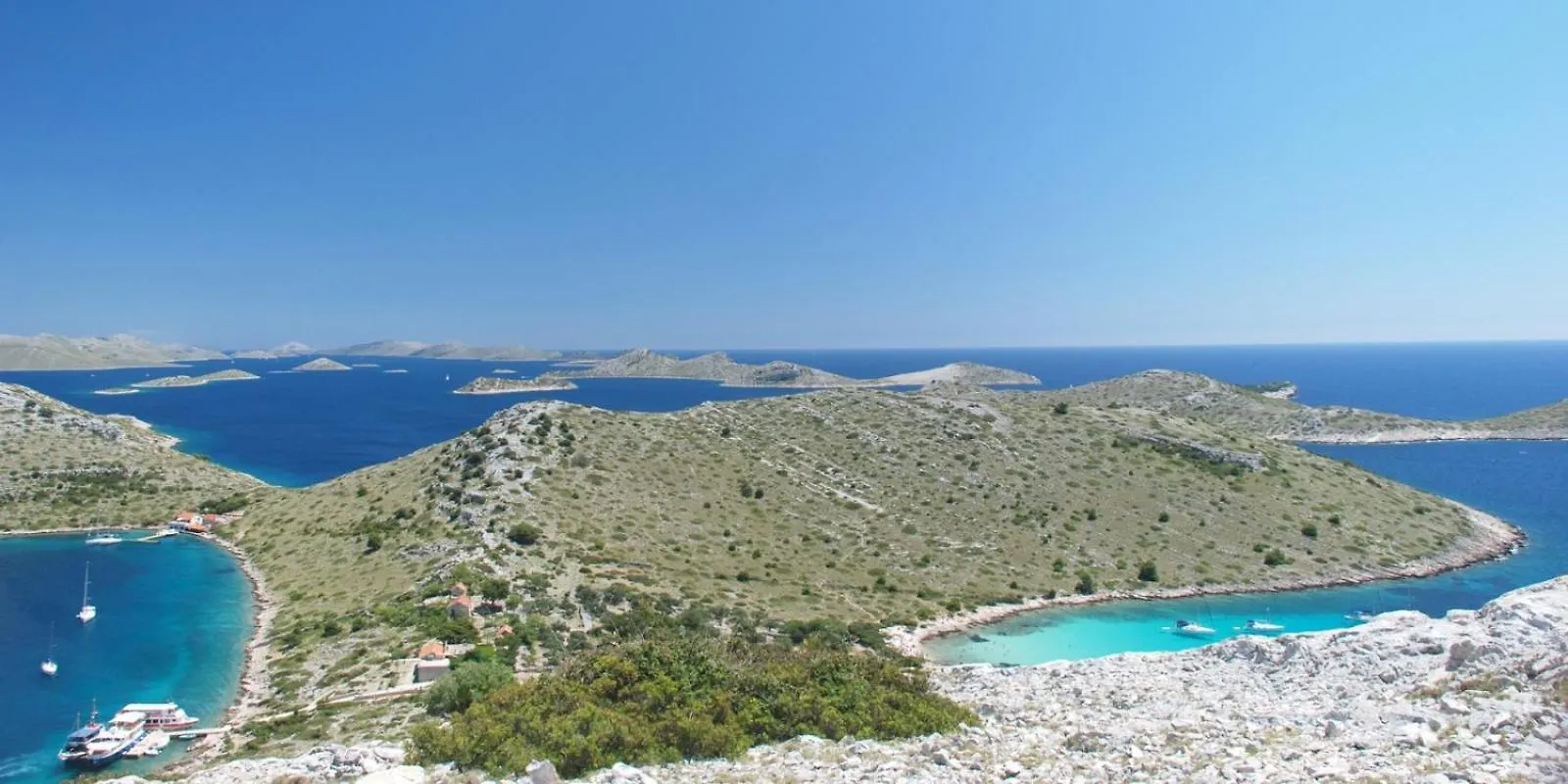 Robinson House With Sea View, Terrace Villa Tkon Holiday home