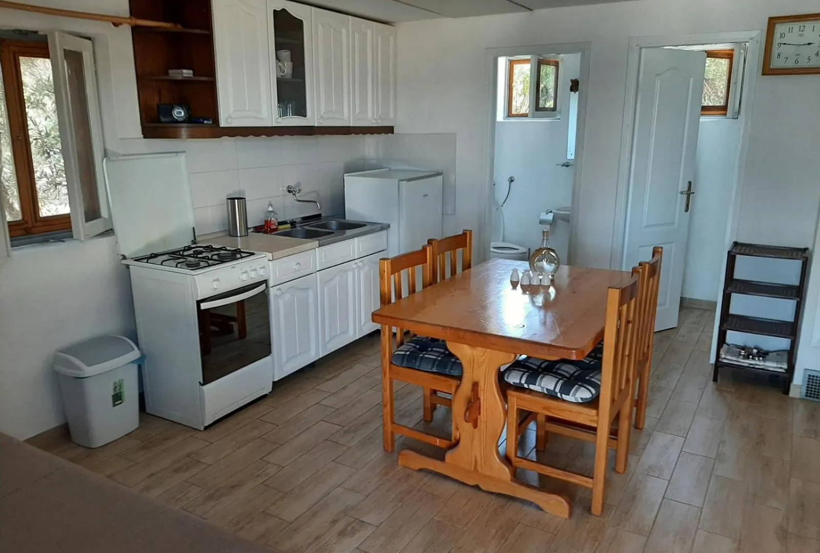 Robinson House With Sea View, Terrace Villa Tkon